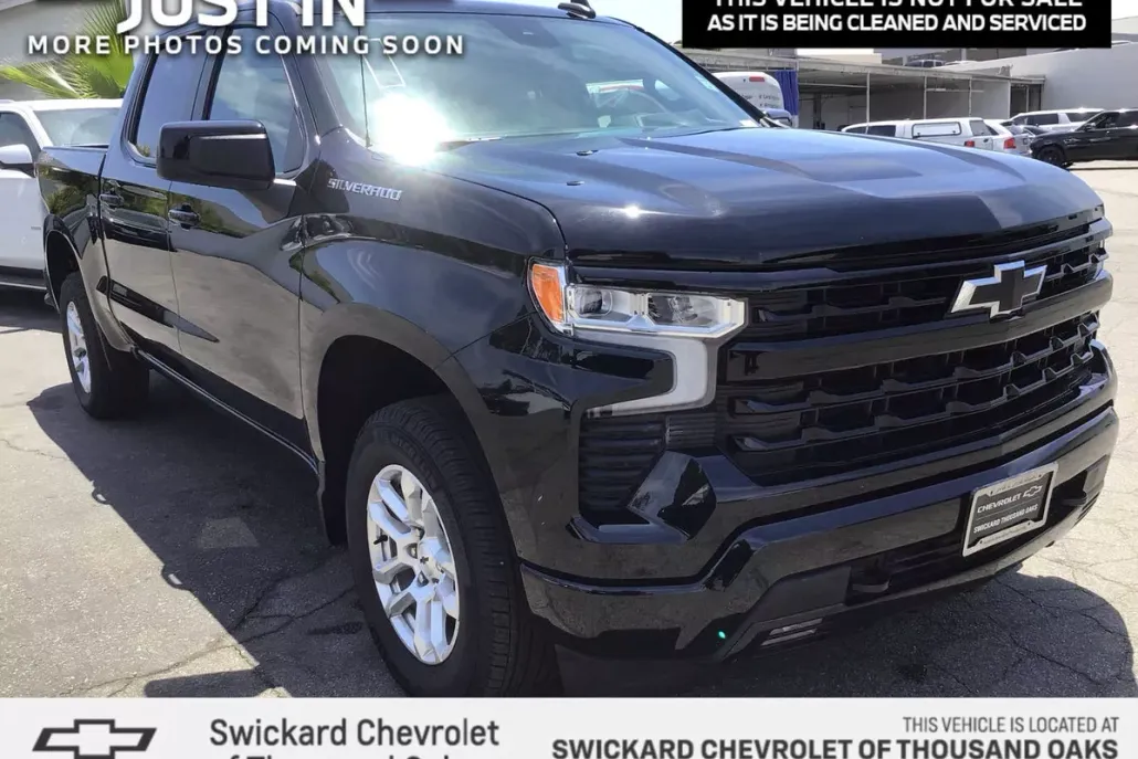 2024 Chevrolet Silverado 1500 RST photo 1