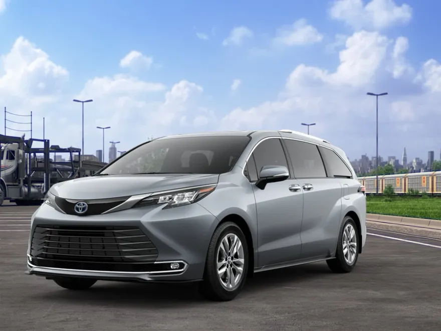 2025 Toyota Sienna Limited photo 1