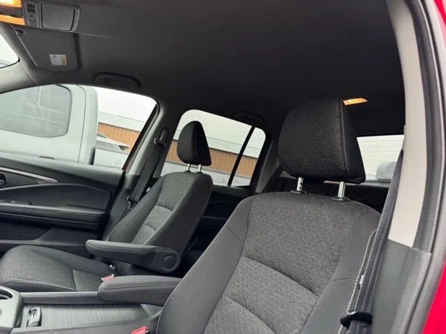 2023 Honda Ridgeline Sport photo 1