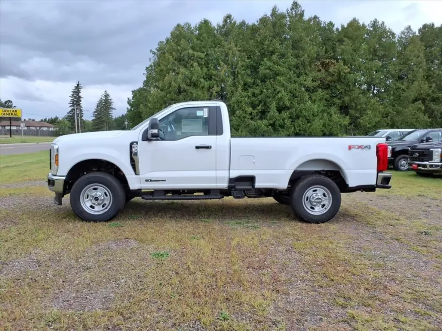 2025 Ford F-350 XL photo 1