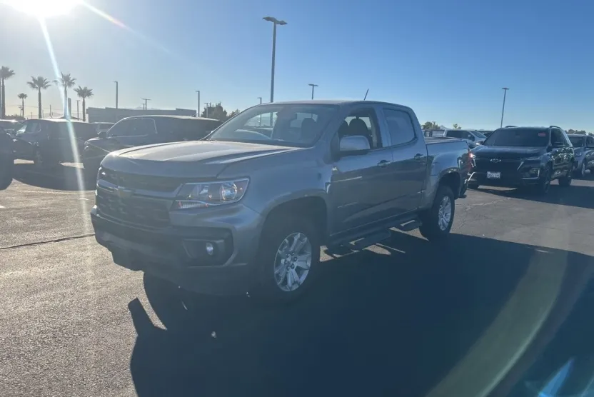 2022 Chevrolet Colorado LT photo 1