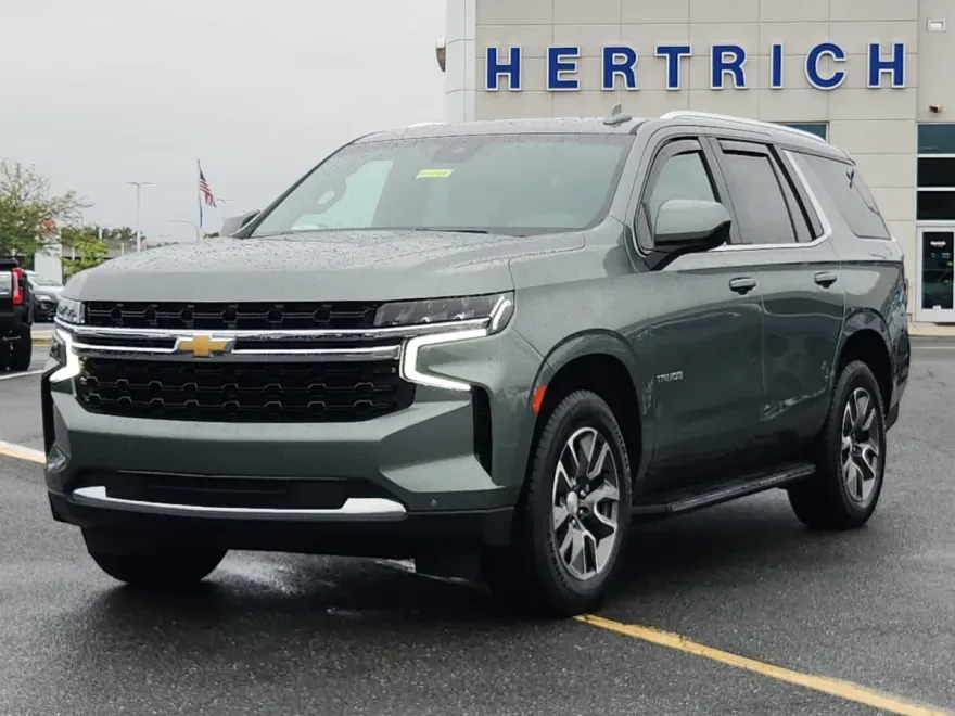 2023 Chevrolet Tahoe LS photo 1