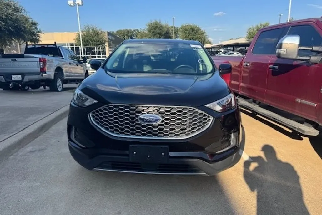 2024 Ford Edge SEL photo 1