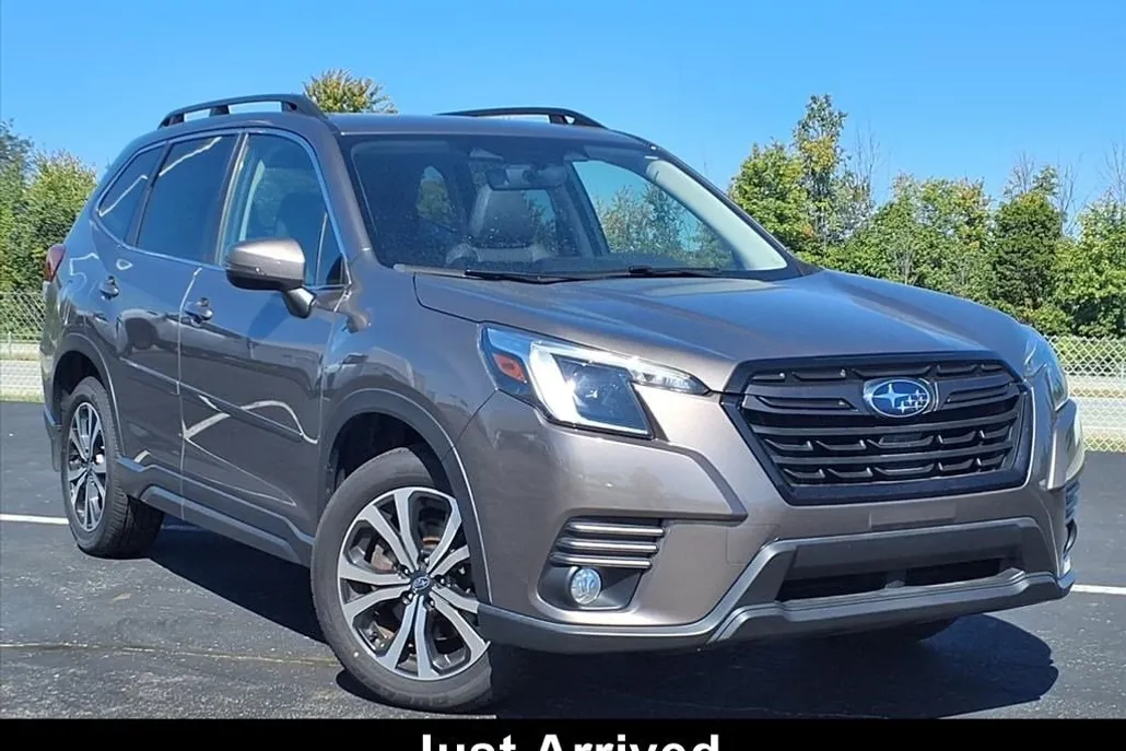 2022 Subaru Forester Limited photo 1