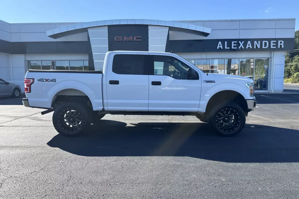 2019 Ford F-150 XLT photo 1