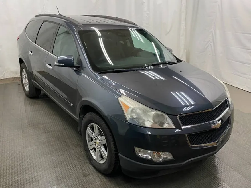 2010 Chevrolet Traverse photo 1
