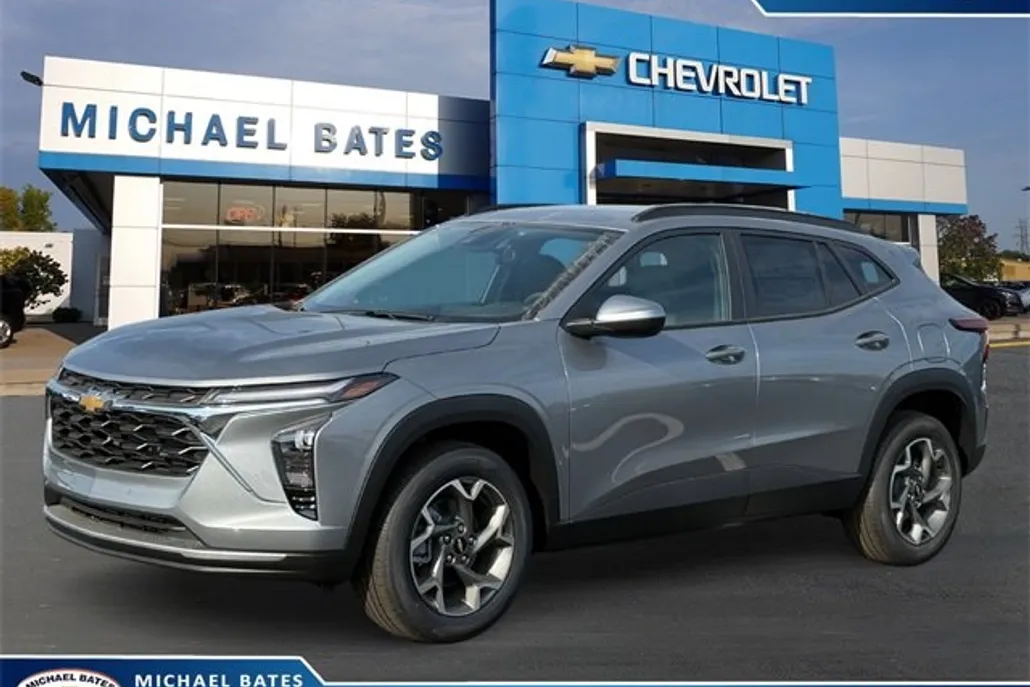 2026 Chevrolet Trax LT photo 1