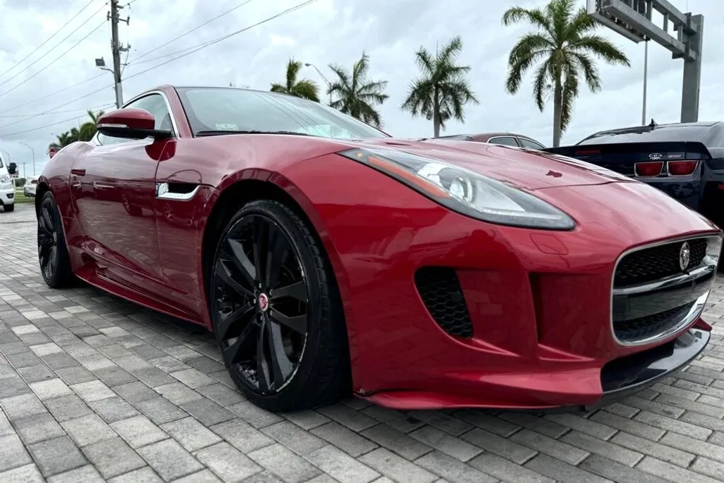 2016 Jaguar F-TYPE S photo 1