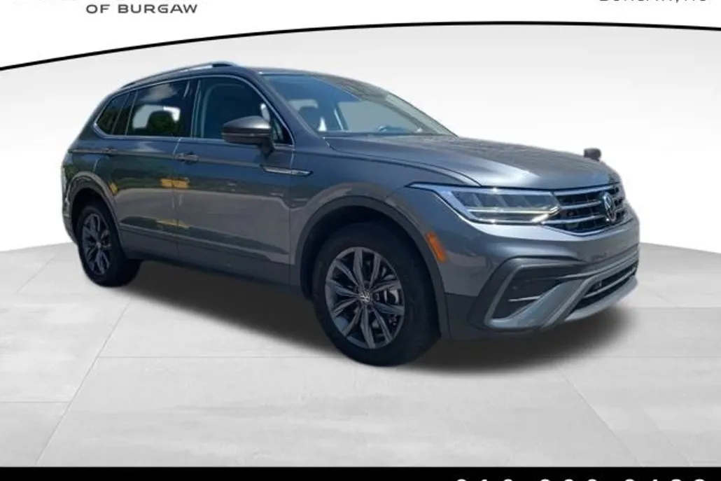 2022 Volkswagen Tiguan SE photo 1