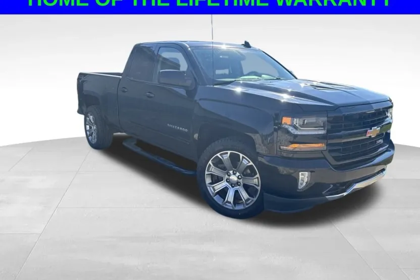2019 Chevrolet Silverado 1500 LT photo 1