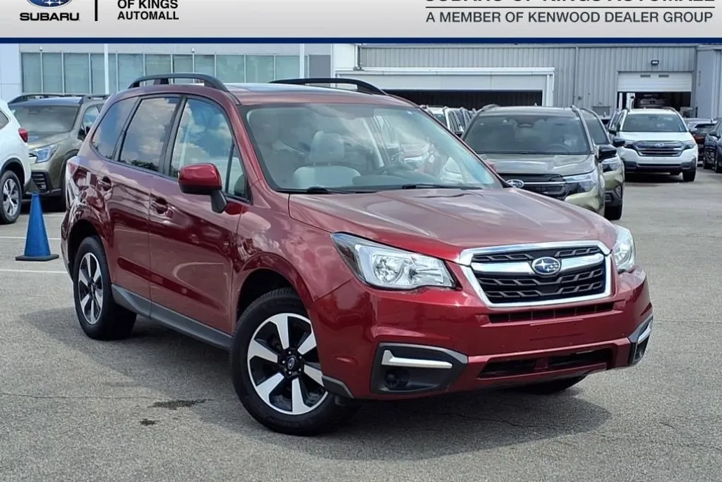 2018 Subaru Forester 2.5i Premium photo 1