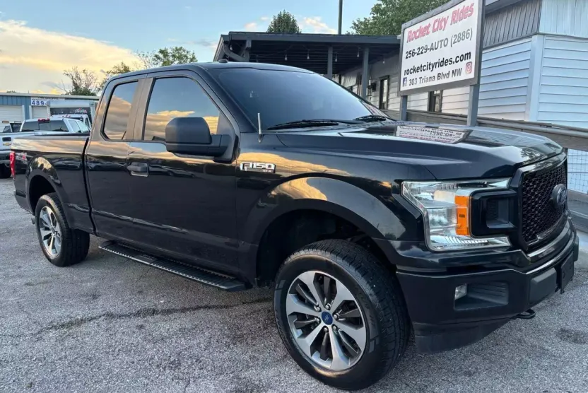 2019 Ford F-150 photo 1