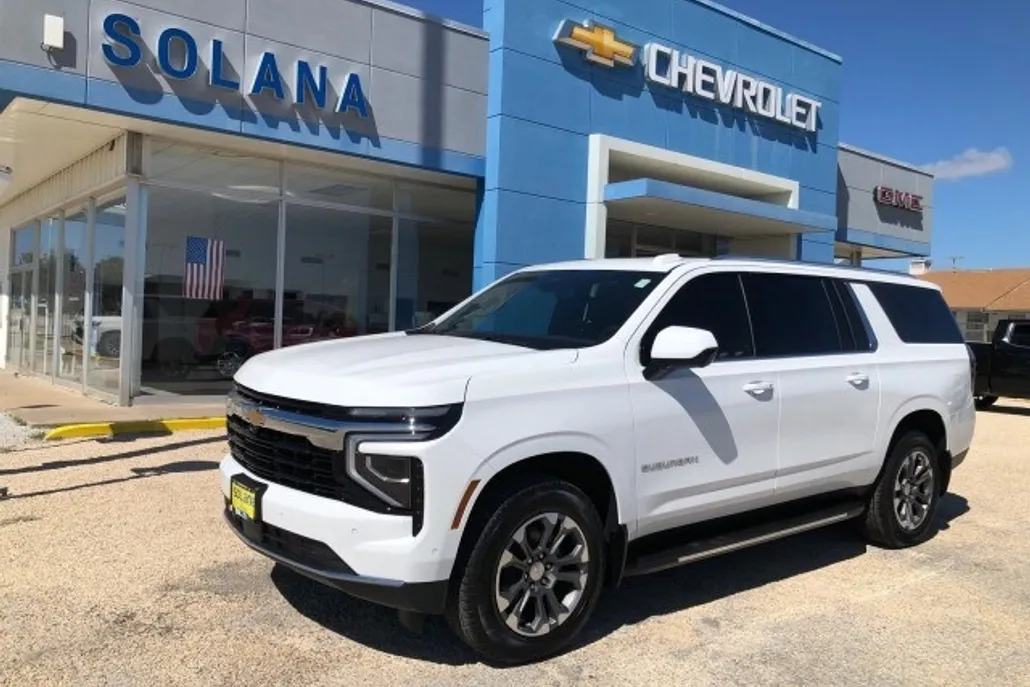 2025 Chevrolet Suburban LS photo 1