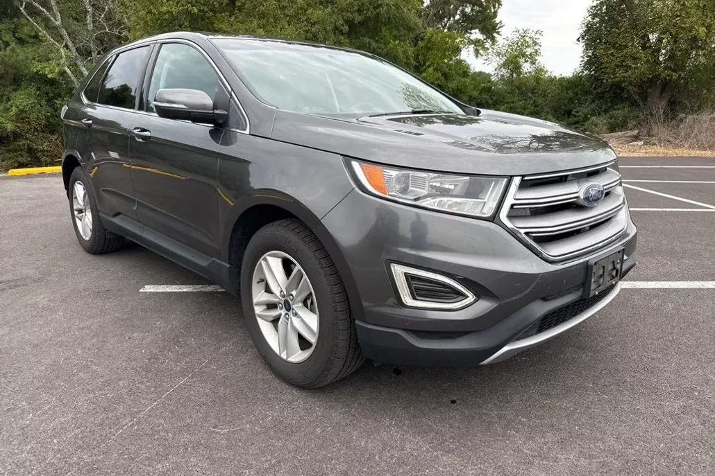 2018 Ford Edge SEL photo 1