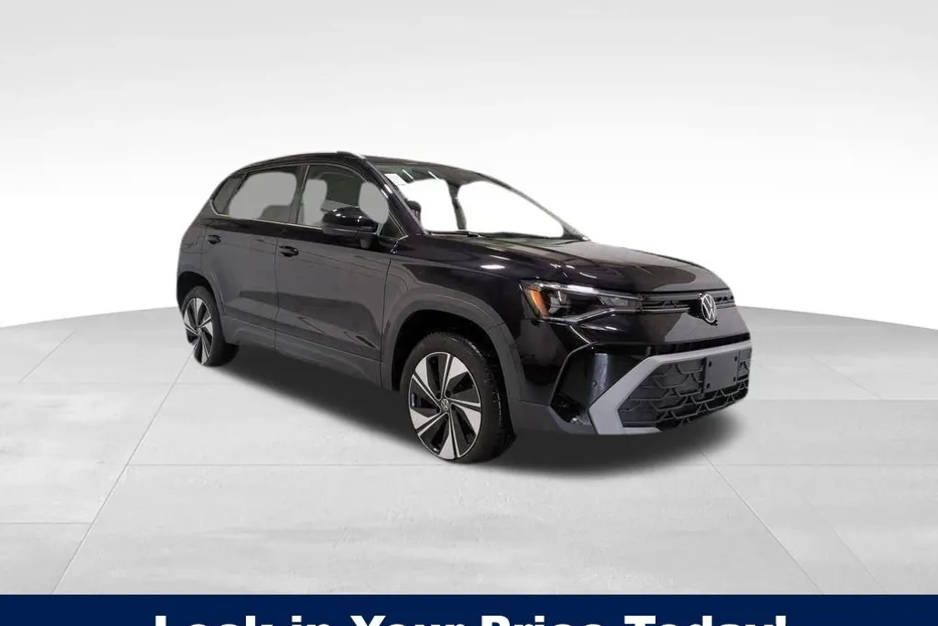 2025 Volkswagen Taos SE photo 1