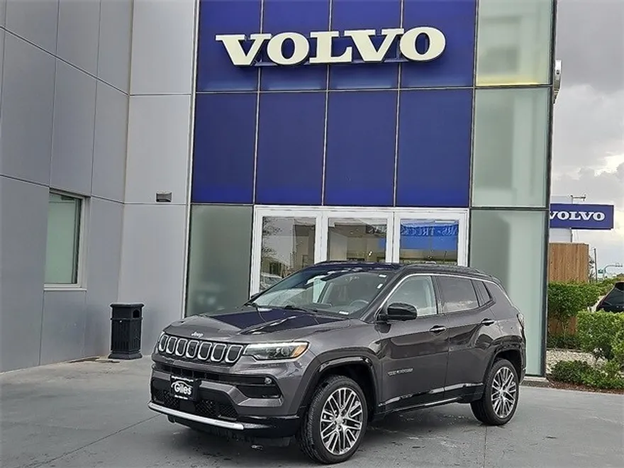 2022 Jeep Compass Limited photo 1