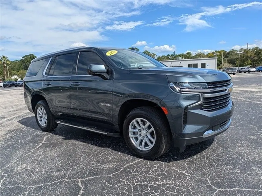 2021 Chevrolet Tahoe LT photo 1