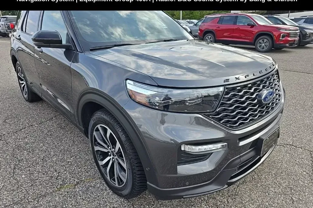 2020 Ford Explorer ST photo 1