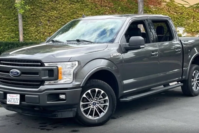 2020 Ford F-150 XLT photo 1