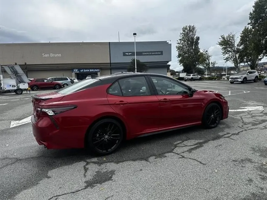 2021 Toyota Camry XSE V6 photo 1