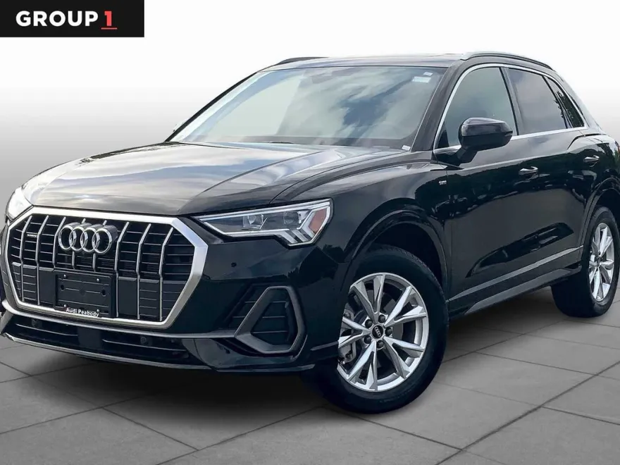 2025 Audi Q3 S line Premium Plus photo 1