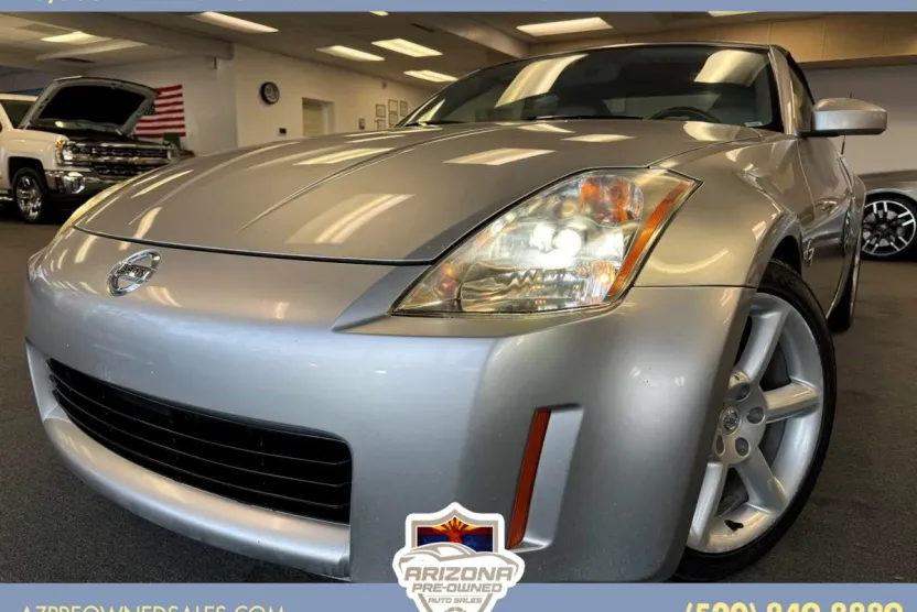 2005 Nissan 350Z Touring photo 1