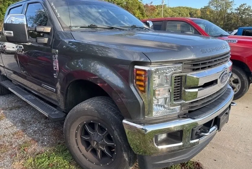 2019 Ford F-350 photo 1