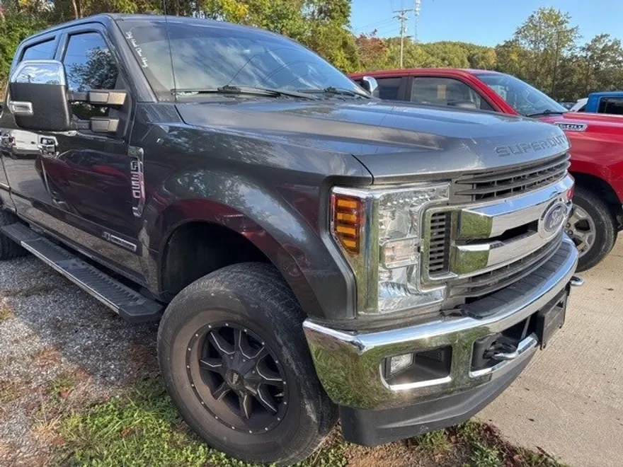 2019 Ford F-350 photo 1