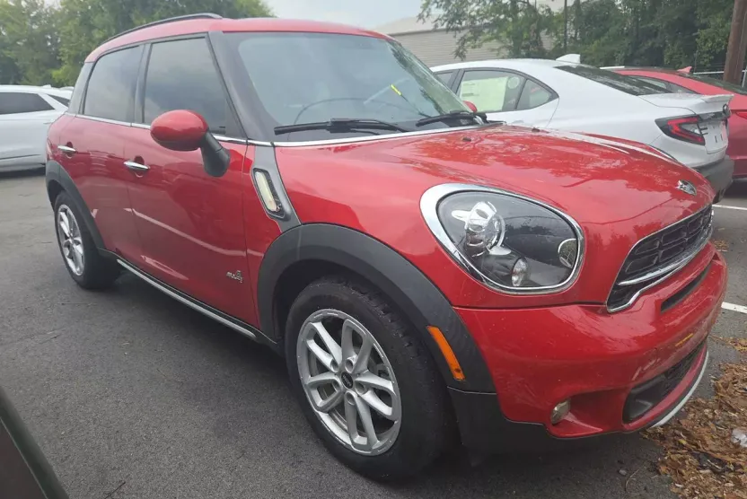 2016 Mini Countryman S ALL4 photo 1