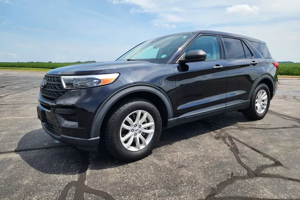 2021 Ford Explorer Base photo 1