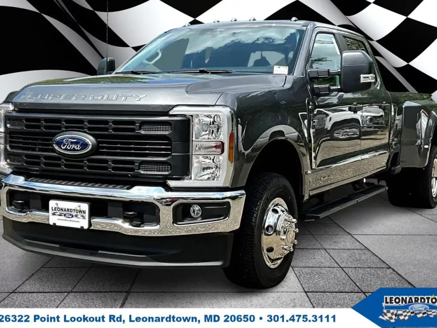 2025 Ford F-350 XL photo 1