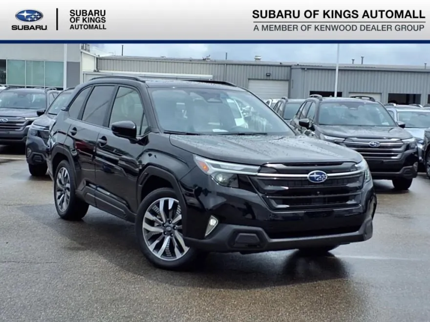 2025 Subaru Forester Touring photo 1