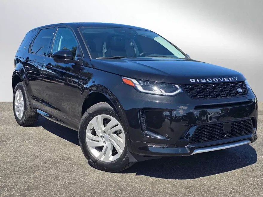 2024 Land Rover Discovery Sport S photo 1