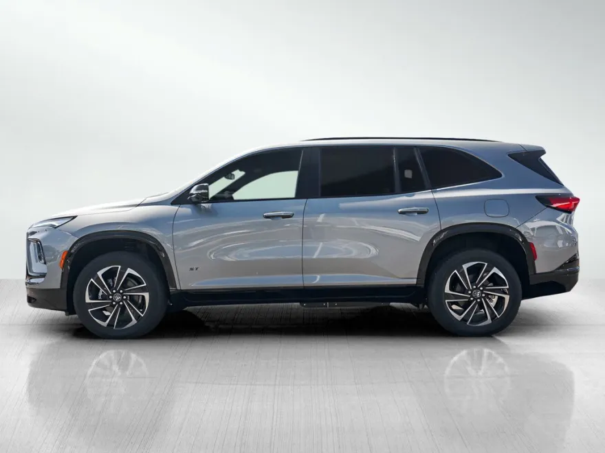 2026 Buick Enclave Sport Touring photo 1