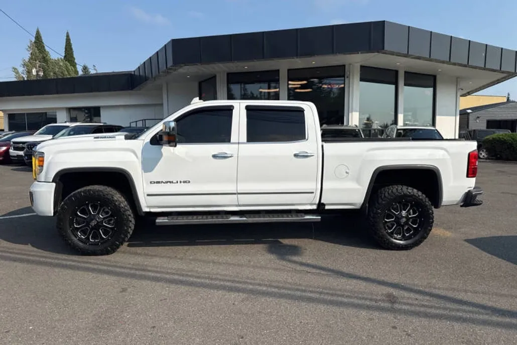 2019 Gmc Sierra HD Denali photo 1