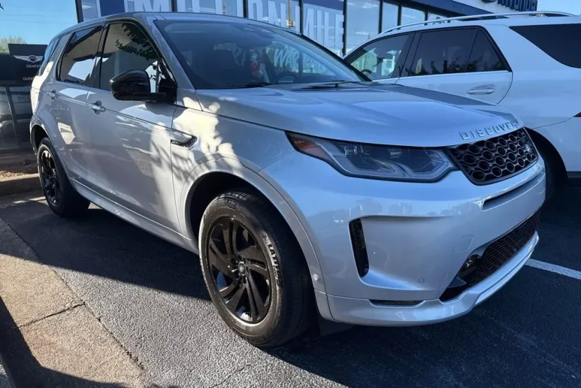 2024 Land Rover Discovery Sport S photo 1