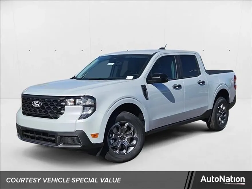 2025 Ford Maverick XLT photo 1
