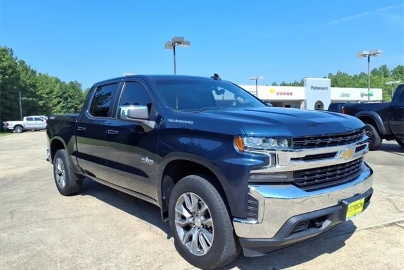2021 Chevrolet Silverado 1500 LT photo 1