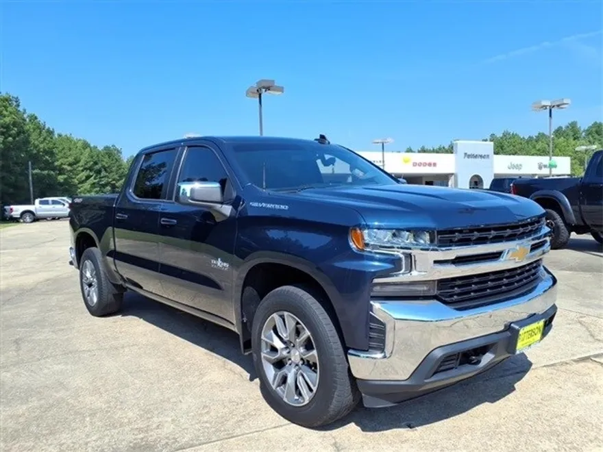 2021 Chevrolet Silverado 1500 LT photo 1
