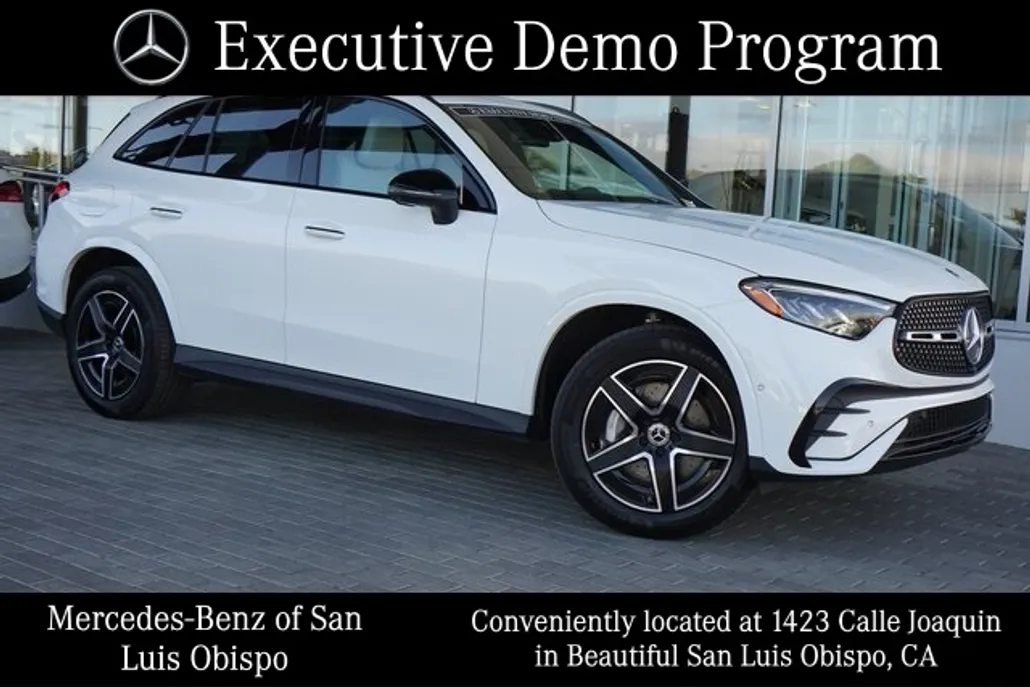 2025 Mercedes Benz GLC 300 4MATIC photo 1