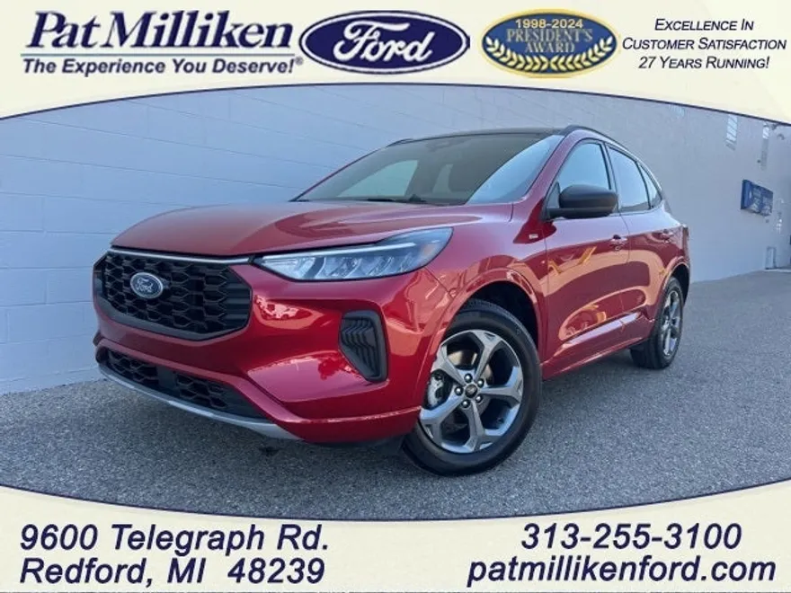 2024 Ford Escape ST-Line photo 1