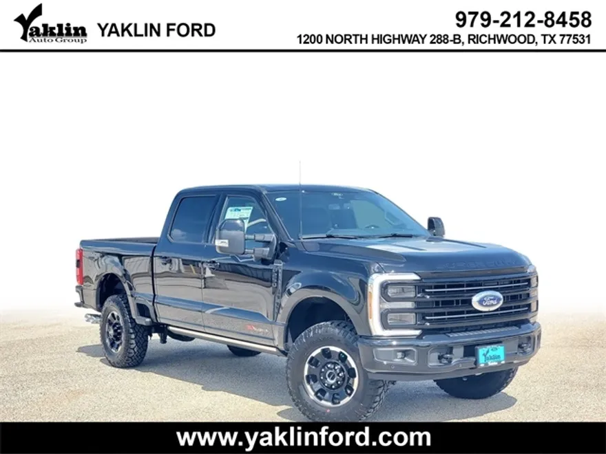 2026 Ford F-250 Platinum photo 1