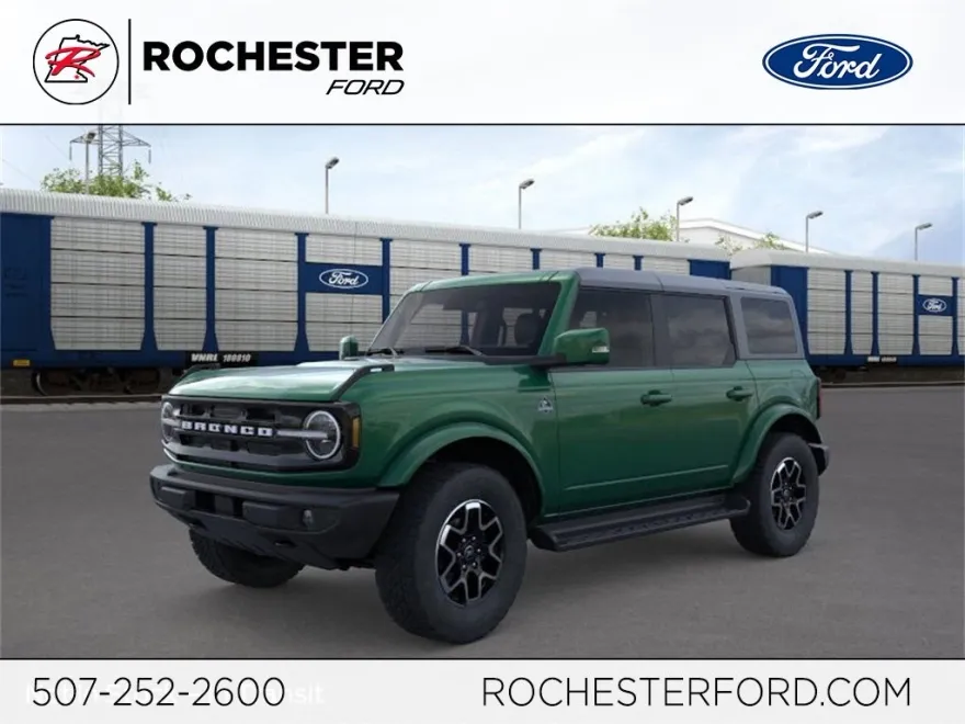 2025 Ford Bronco Outer Banks photo 1