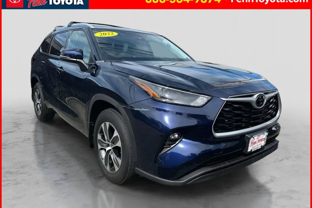 2022 Toyota Highlander XLE photo 1