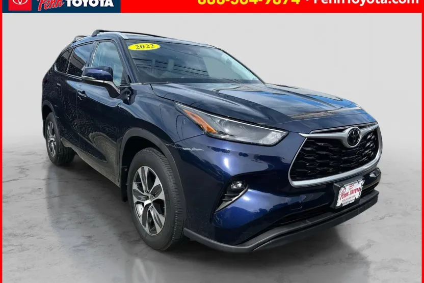 2022 Toyota Highlander XLE photo 1