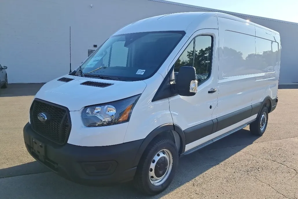 2025 Ford Transit Cargo Van photo 1