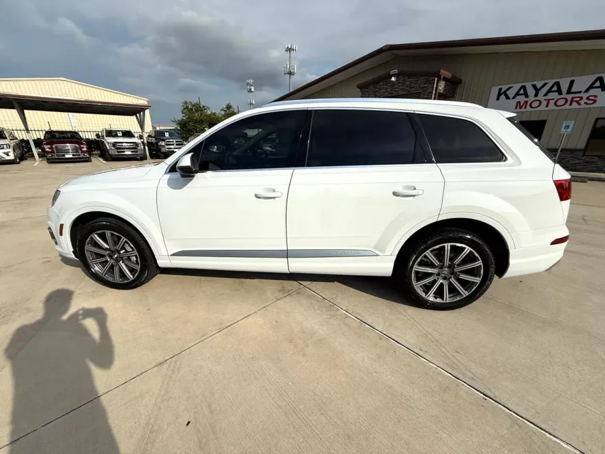 2018 Audi Q7 Premium Plus photo 1