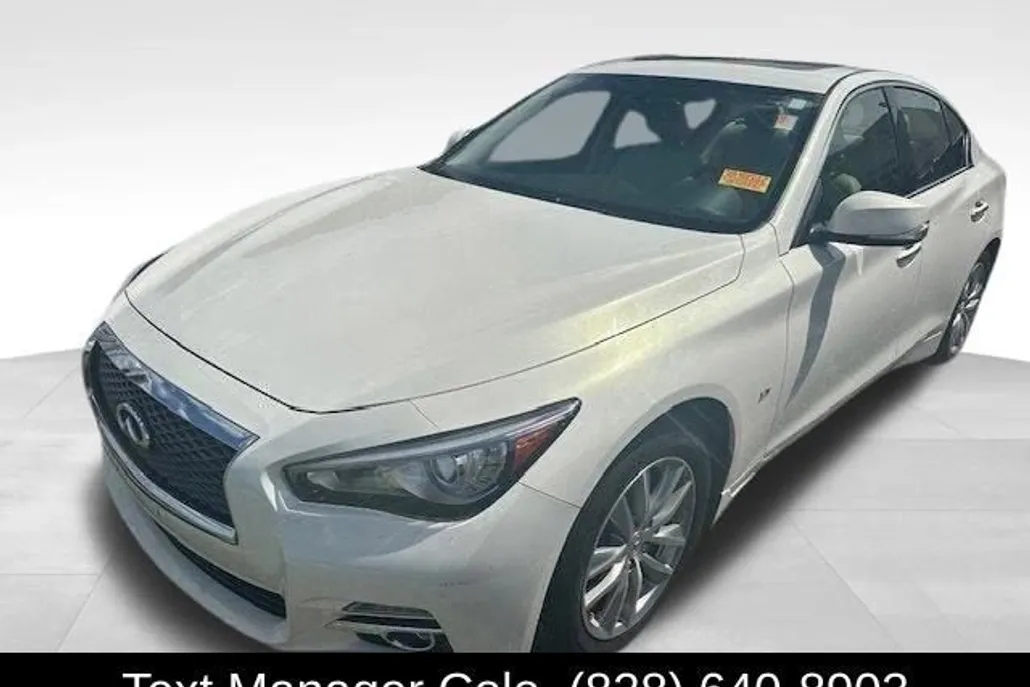 2015 Infiniti Q50 Premium photo 1