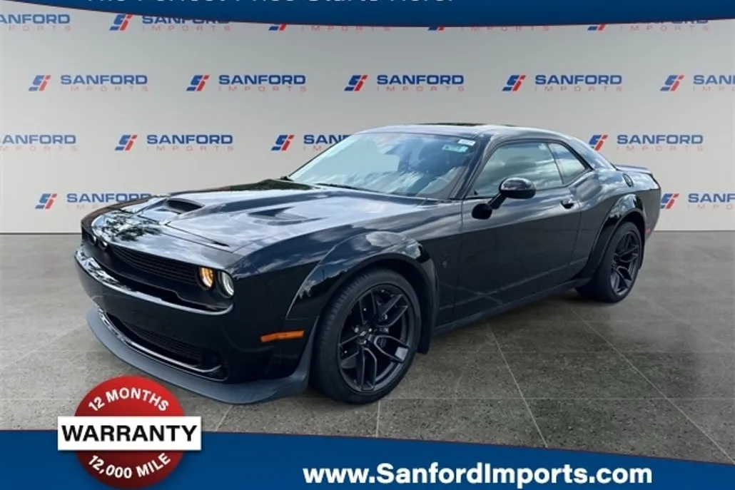 2022 Dodge Challenger R/T Scat Pack Widebody photo 1