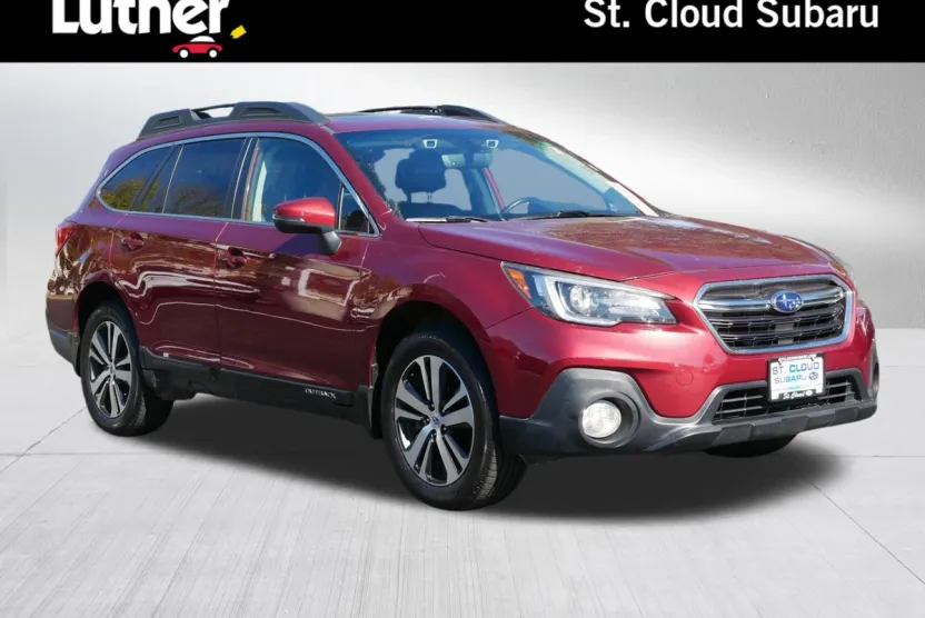 2018 Subaru Outback Limited photo 1